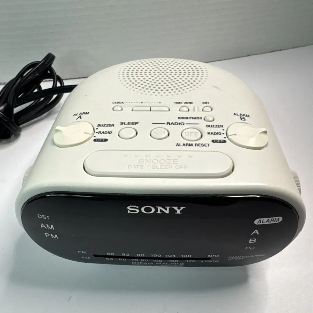 Sony ICF-C318 Dream Machine AM/FM‎ Dual Alarm Clock Radio Model White Tested